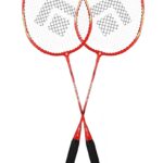 2 badmintonové rakety včetně obalu s popruhem.