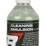 Čistící emulze na čištění a leštění plexi chrániče očí na lední hokej.