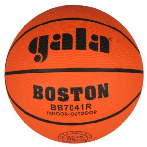 Odolný gumový basketbalový míč do haly i na ven. Velikost 7.