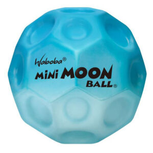 Populární házecí míček Waboba Moonball ve zmenšené verzi.