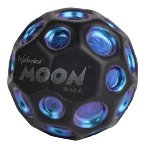 Házecí míček Waboba Moonball pro temnější duše.